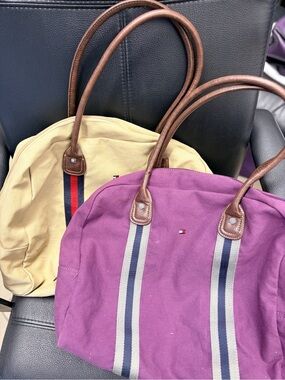 Tommy Hilfiger Canvas Weekender Tote Bag Bundle – Beige & Purple